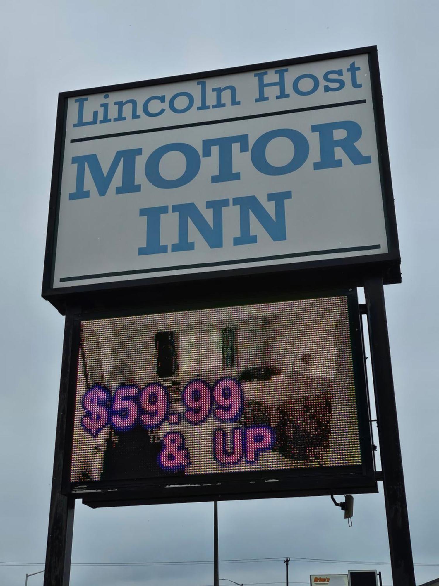 Lincoln Host Motor Inn Escanaba Exterior photo